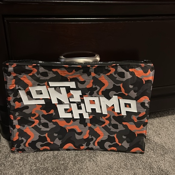 Longchamp Camo Pouch - Picture 2 of 4